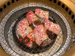 -山川小町·极番烧肉(新地假日广场店)