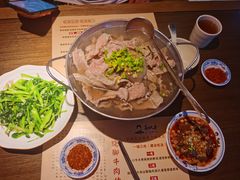 -肖四女乐山跷脚牛肉(南汇大学城生活广场店)