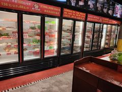 -钢管厂五区小郡肝串串香(蜀都万达店)