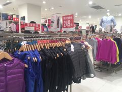 -优衣库(重庆星光时代广场店)