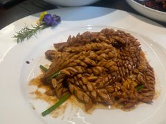 -湖畔鲁菜·二十年老字号餐厅(大明湖店)