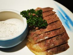 古法盐蘸牛肉-老头儿油爆虾·知味杭州(爱琴海购物中心)
