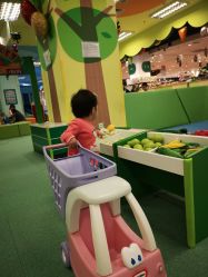 -莫莉幻想儿童乐园(北京丰台永旺店)