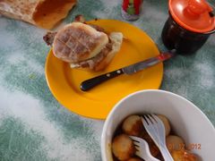 猪扒包-大利来记咖啡室(告利雅施利华街店)