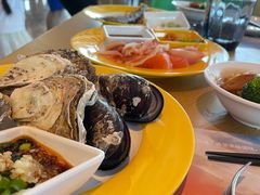 -荣誉国际酒店-云顶旋转餐厅