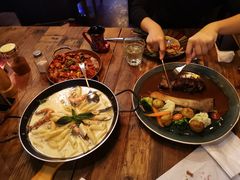 -SISTERS BAR RESTAURANT川意酒馆(嘉善老市H楼店)