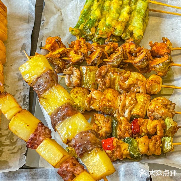 谁能拒绝这家有高达的宝藏炸串🍢呢‼️