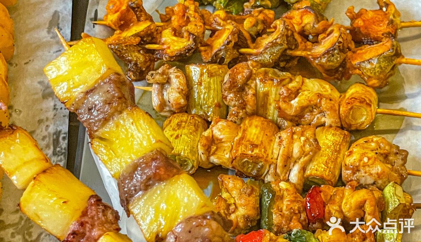 谁能拒绝这家有高达的宝藏炸串🍢呢‼️