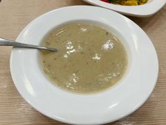 忌廉蘑菇汤-佰搭果·广式茶餐厅(西华路店)