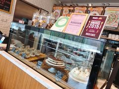 面包甜点陈列柜-Ricci睿奇美式餐厅(五道口店)