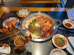 -憨孃孃·重庆老火锅(红山黑金店)