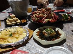 -巴厘龙虾·榜首油焖大虾(音乐学院·沿江酒馆店)