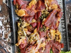 -啊美丽炭火烤肉(滑翔一店)