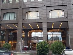 -汕尾巴黎半岛酒店