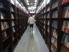 -新华书店(泉城路店)