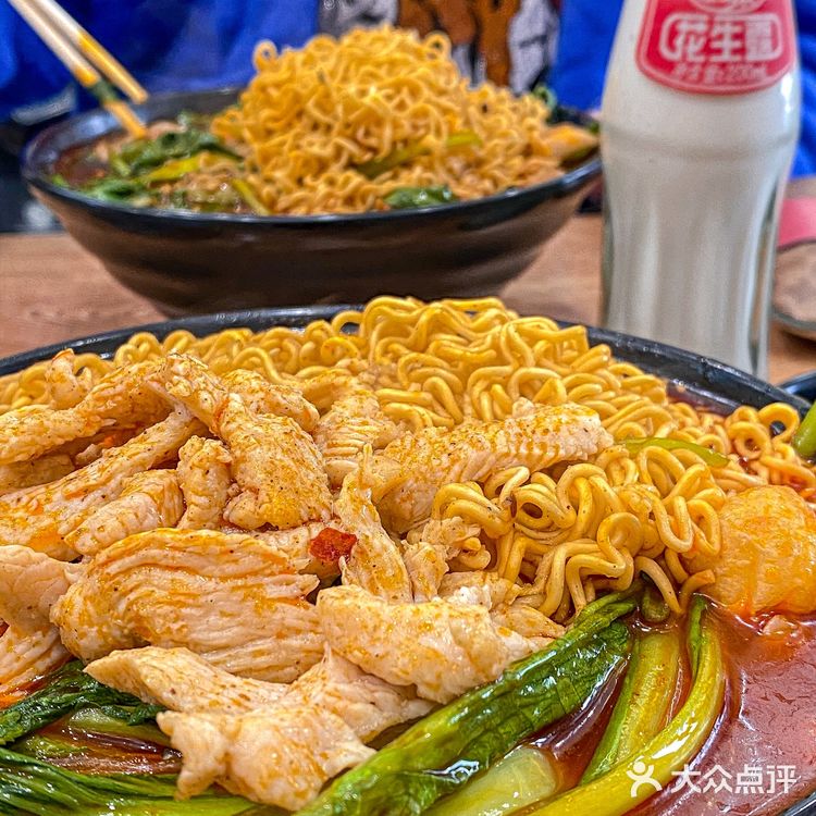 沈阳｜这就是浑南小吃排队王吗⁉️戴记麻辣烫
