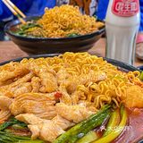 沈阳｜这就是浑南小吃排队王吗⁉️戴记麻辣烫