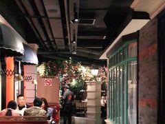 -沪小胖小龙虾(淮海中路旗舰店)