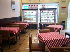 大堂-红宝石·鲜奶小方·海派西点房(南丹店)
