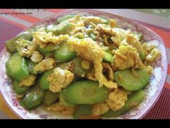 鸡蛋炒黄瓜-人和水上飘(第一家店)