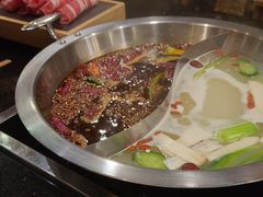 -百年川椒重庆老火锅(光谷店)
