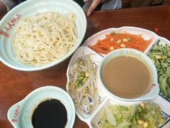 -天天初二·天津传统捞面·天津特色菜(凌奥总店)