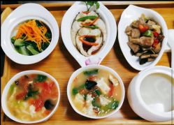 -菁幼月子会所(儿童医院店)