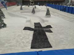 -长沙湘江冰雪世界