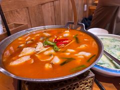 -老滇山寨•云南特色菜•地方菜•民族风情歌舞表演(金碧店)