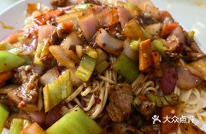 Braised Beef Noodles with Cold Noodles