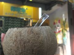 -椰爺爺·椰子冻砵仔糕