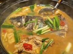特色鱼头煲-老外婆·渔村(平湖吾悦广场店)