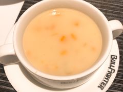 土豆蘑菇浓汤-斗牛士牛排(南京东路店)