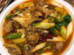 新疆大盘鸡-清真·玛丽亚新疆菜主题餐厅(浙江中路店)