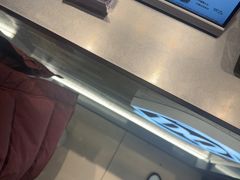 -DQ·蛋糕·冰淇淋(浦江欢乐颂店)