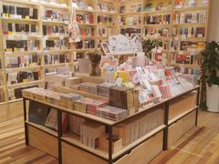 -猫的天空之城概念书店(印象城购物中心店)