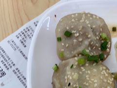 -小杨生煎(金山百联购物中心3楼店)