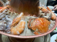 -一口猪海鲜浑锅·东北家常菜