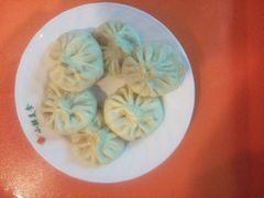 猪肉大葱包子-小胖包子王(庆亚大厦店)