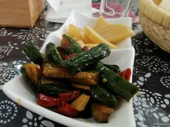 -八两八金·莱芜特色炒鸡(市南漳浦路店)