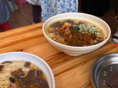 -文山荷鲜居(翠湖店)