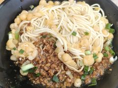 -丽影重庆小面(定西路店)