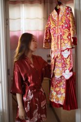 -觅白婚纱礼服馆