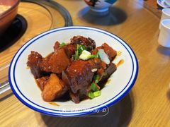 腾冲酸木瓜红烧肉-妈妈的味道·腾冲特色菜(和顺古镇店)
