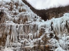 -大平台龙居瀑布旅游区