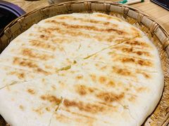 丽江粑粑-阿婆情腊排骨火锅(金虹路店)