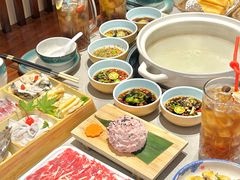 -四点金粥底火锅(沂州里店)