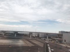 -关西国际机场直营免税店