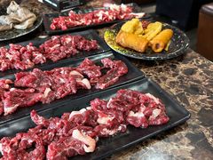 -牛里牛气· 榴莲海鲜鲜牛肉自助火锅·烤肉(横岗店)