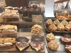 现蒸芋泥椰奶糯米-PAOPAO Bakery&Café(港汇店)